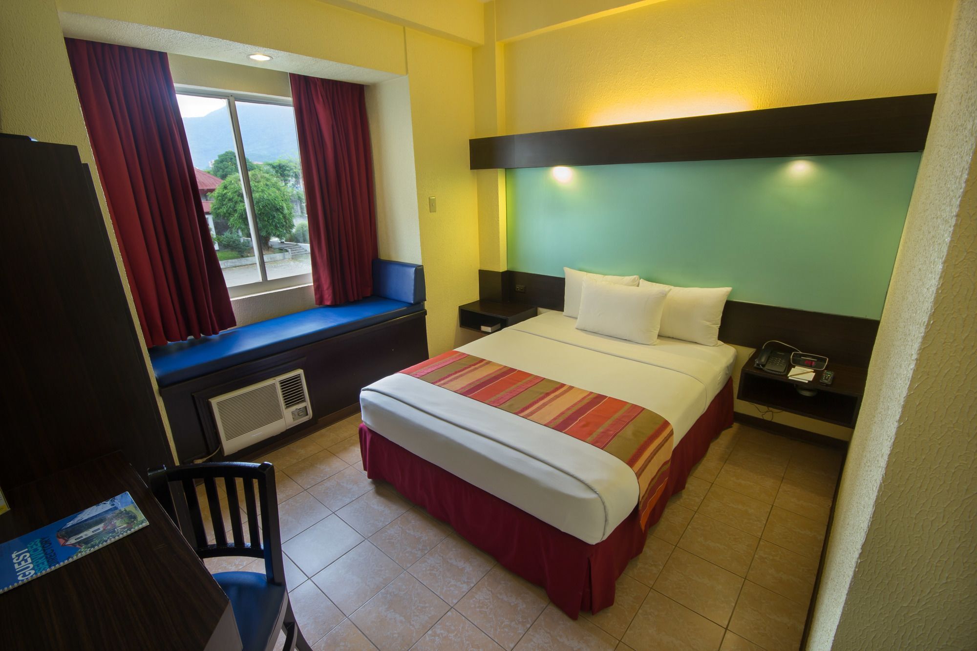 ไมโครเทล บาย วินด์แฮม บาตังงัส Hotel Santo Tomas ภายนอก รูปภาพ